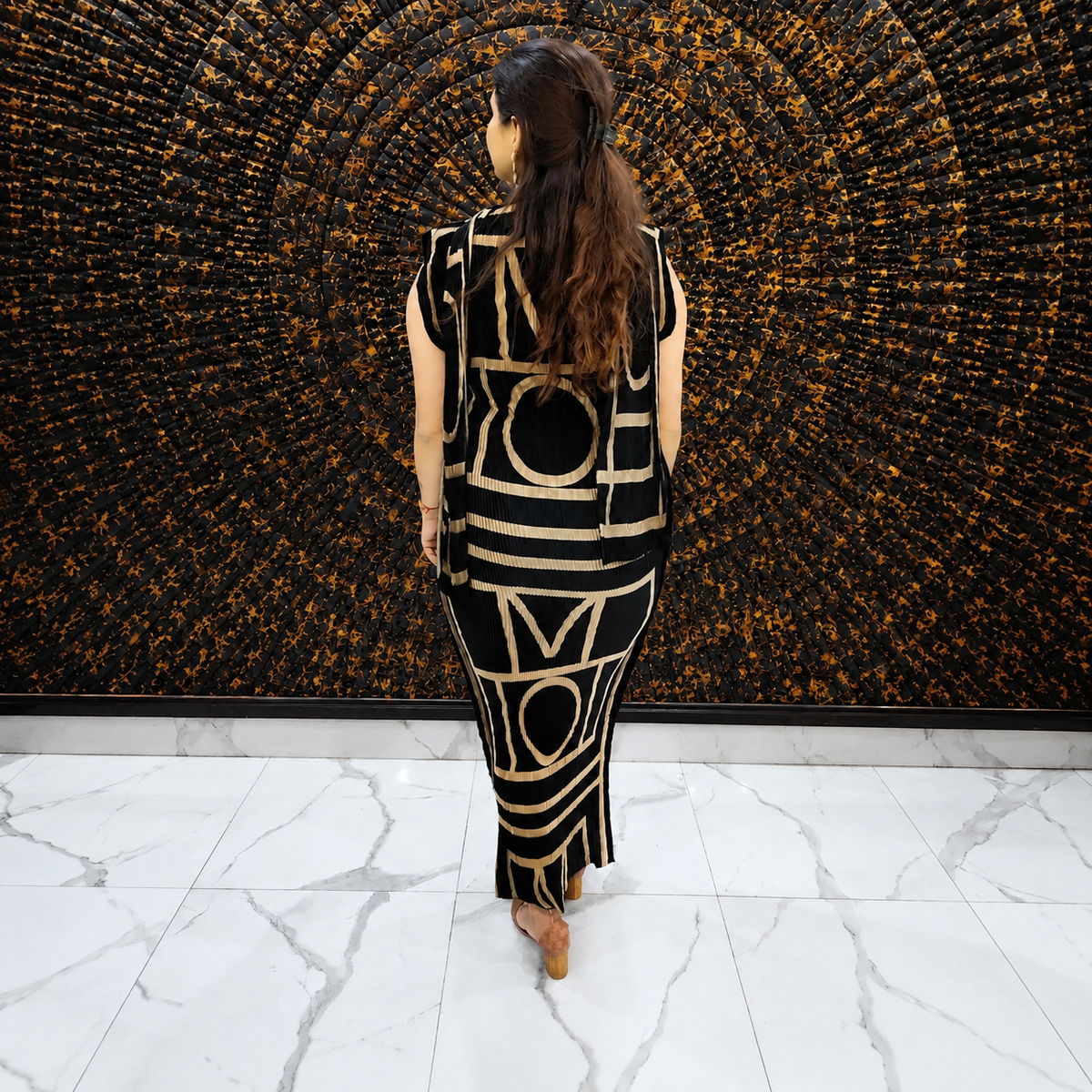 Black & Beige Geometric Pattern Magic Dress With Scarf